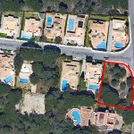 AWESOME PLOT FOR CONSTRUCTION WITHIN WALKING DISTANCE TO THE BEACH